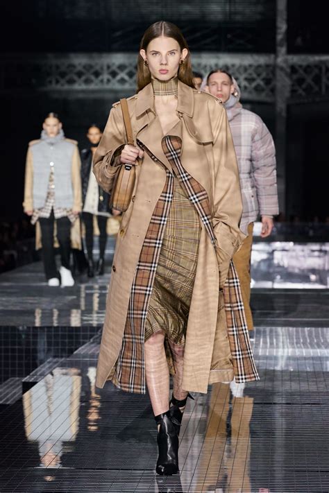 burberry tisci runway|burberry runway collection.